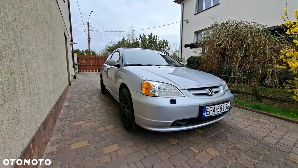 Honda Civic 1.7 ES - 1