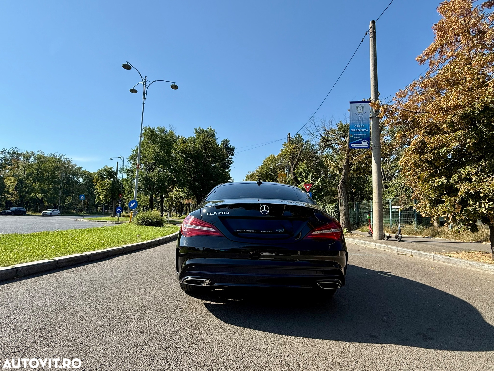 Mercedes-Benz CLA 200 7G-DCT AMG Line - 3