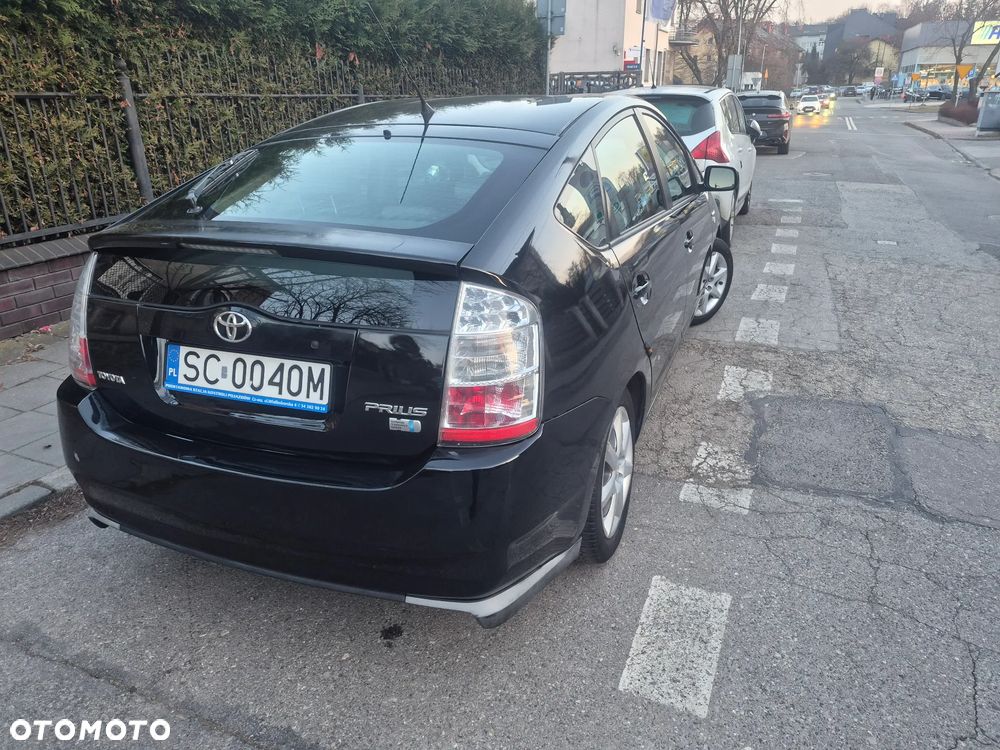 Toyota Prius - 5