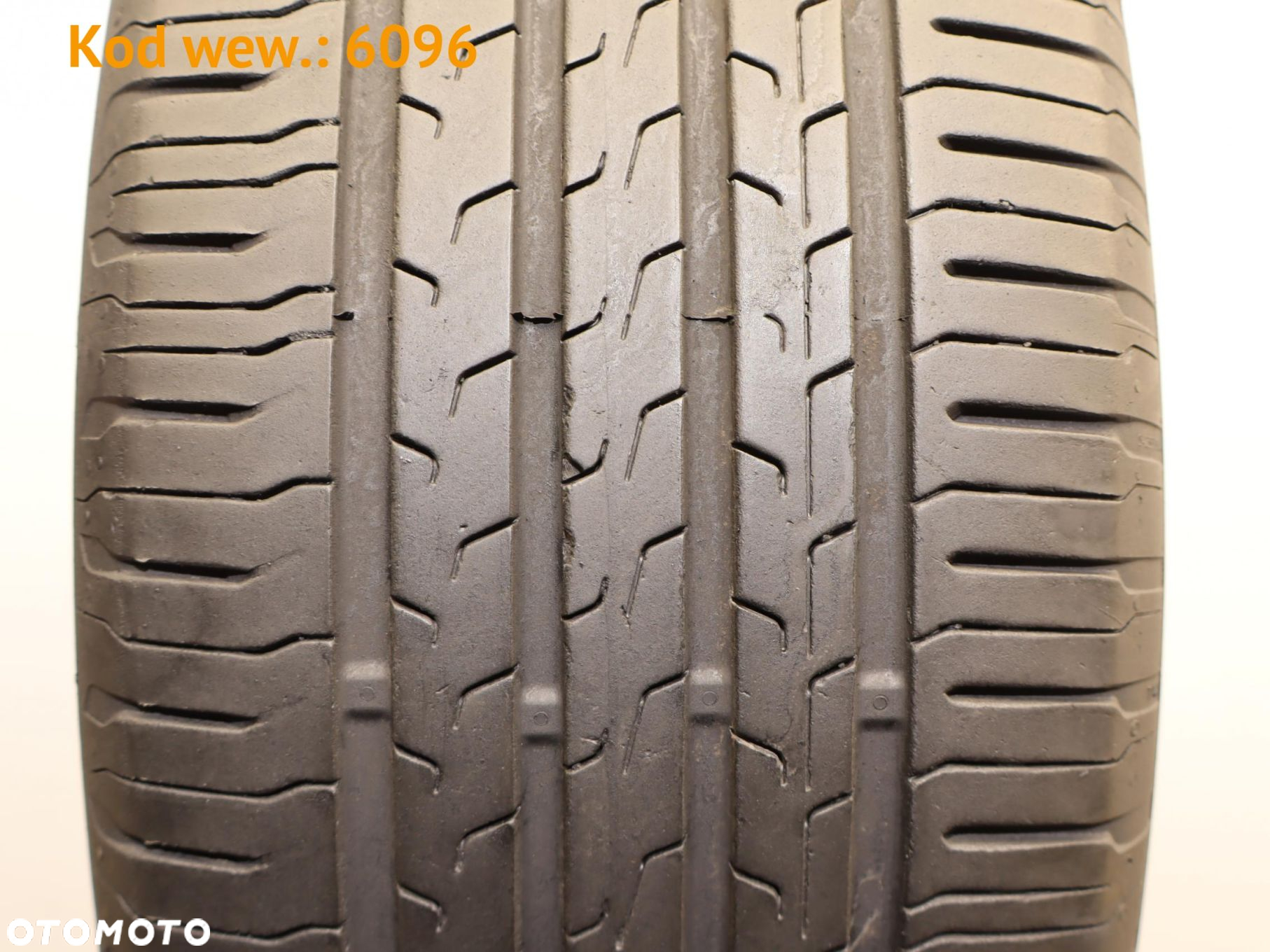 Continental Eco Contact 6 - 225/55 R17 - 6