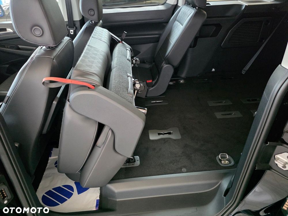 Ford Tourneo Connect - 22