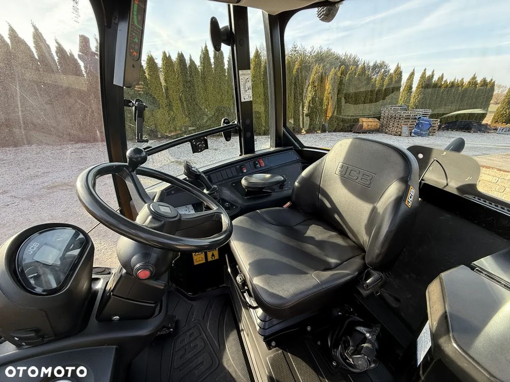 JCB TM 220 AGRI TELESKOP / 2016 ROK / TELESKOP / MAŁE GABARYTY / PIĘKNA / ZADBANA / SPROWADZONA Z NIEMIEC / PIĘKNIE UTRZYMANA / ORYGINAŁ / 180 300 310 320 330 Schaffer - 18