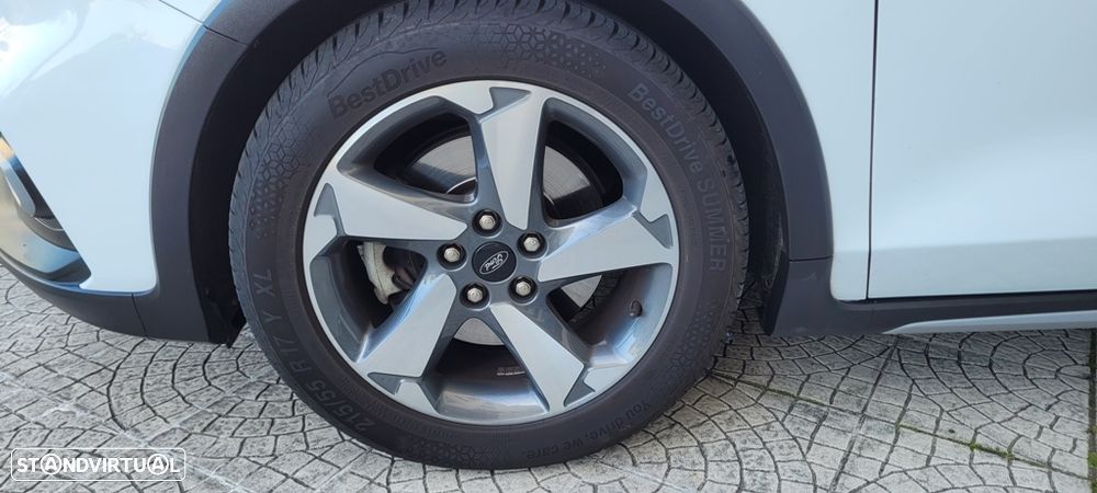 Ford Focus 1.0 EcoBoost Active X - 10