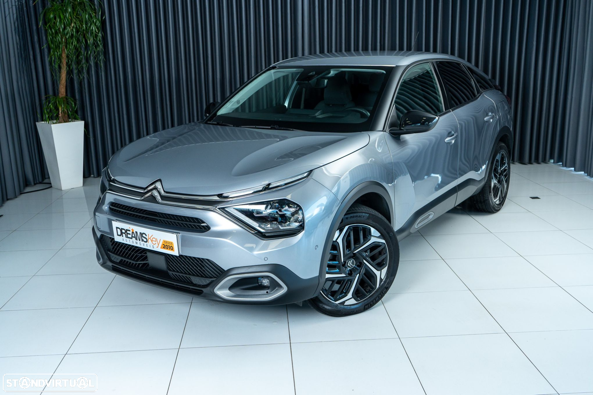 Citroën C4 1.2 PureTech Shine - 19