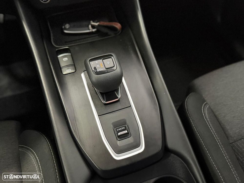 Nissan Qashqai 1.3 DIG-T N-Connecta Xtronic - 11