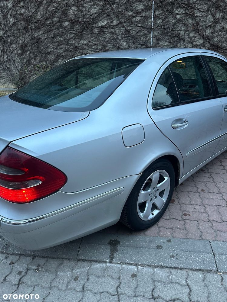 Mercedes-Benz Klasa E - 4