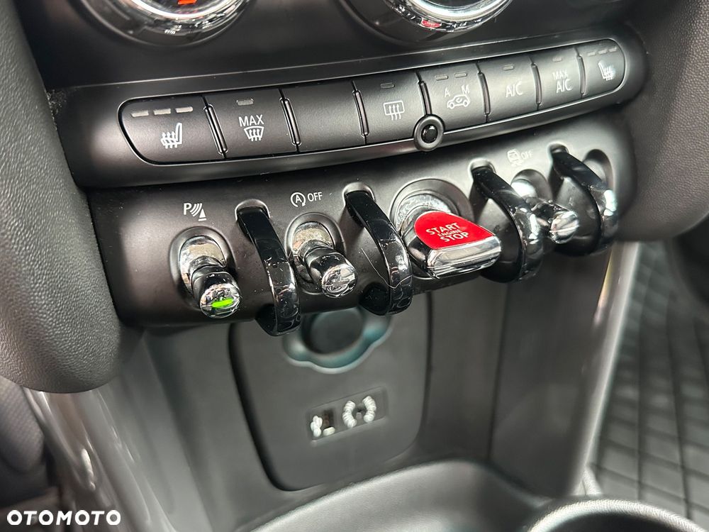 MINI Cooper Classic Trim - 29