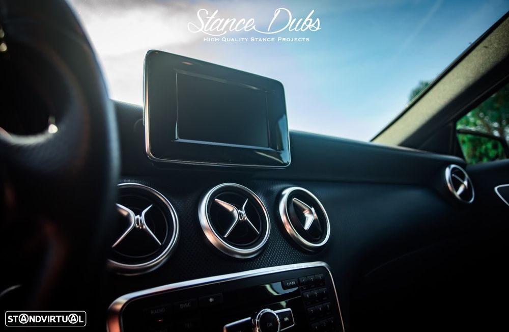 Mercedes-Benz A 180 d AMG Line - 8