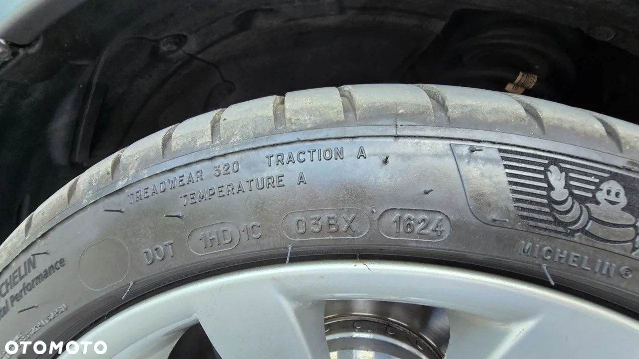 BMW Seria 6 650 i - 30