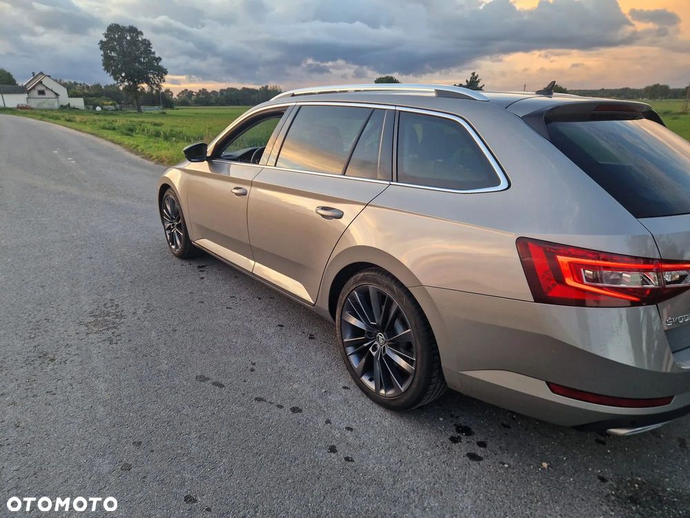 Skoda Superb 2018 photo 2