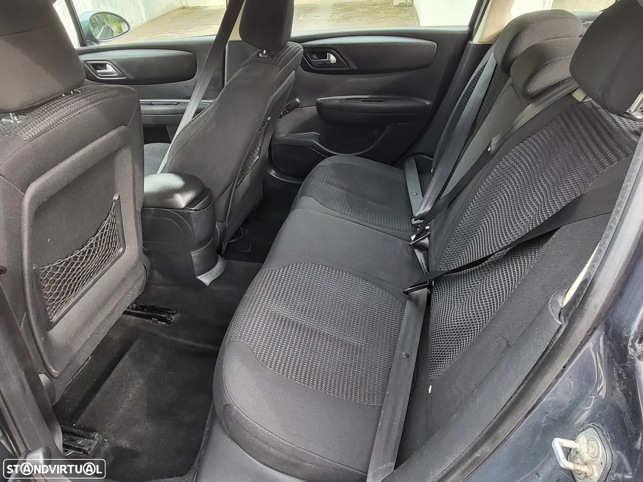 Citroën C4 1.6 HDi VTR Pack - 35