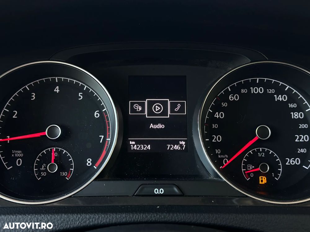 Volkswagen Golf 1.0 TSI DSG Comfortline - 16