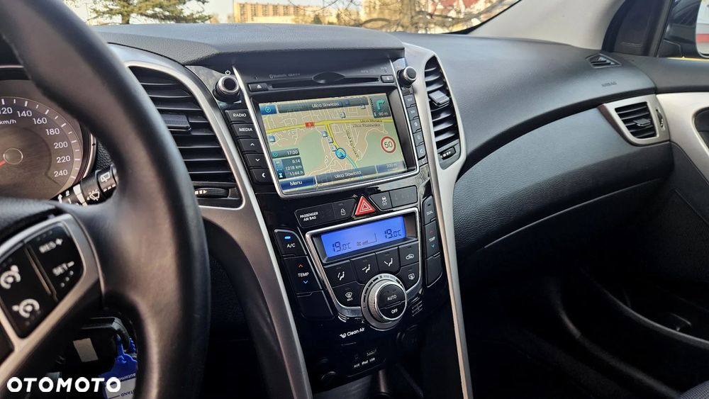 Hyundai i30 1.6 Fifa World Cup Edition - 31