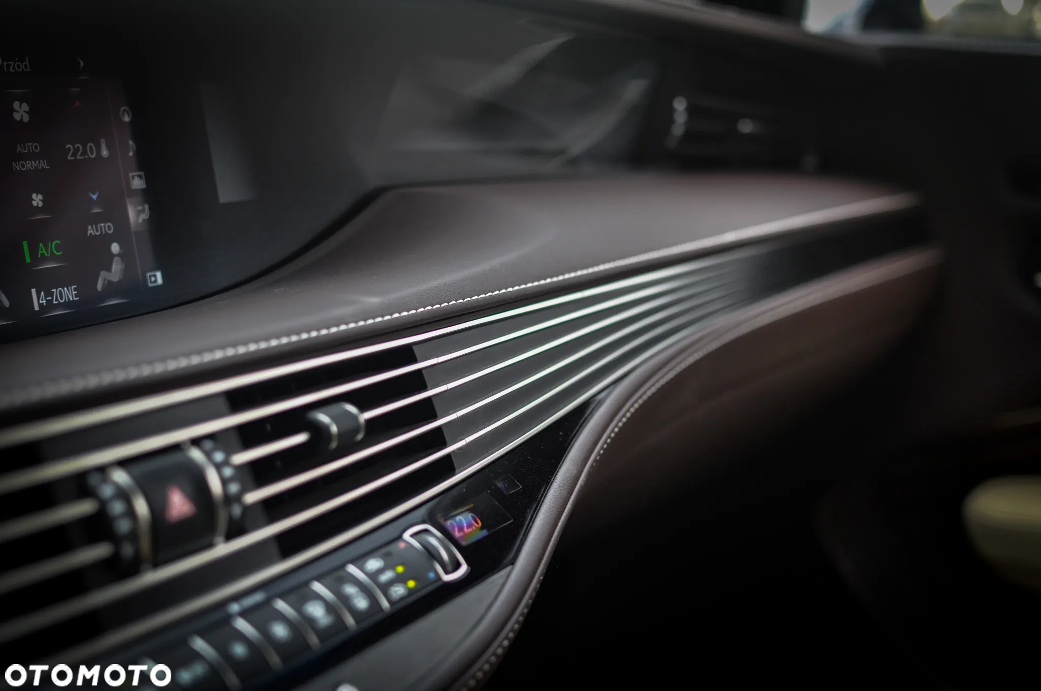 Lexus LS 500h Prestige AWD - 21