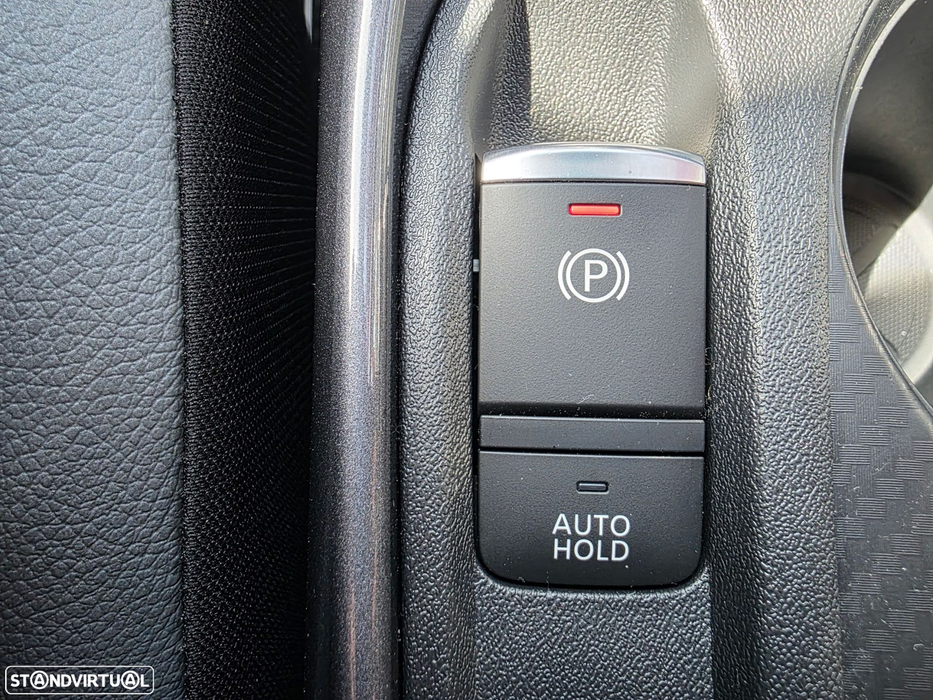 Nissan Juke 1.0 DIG-T N-Connecta NAV. - 21