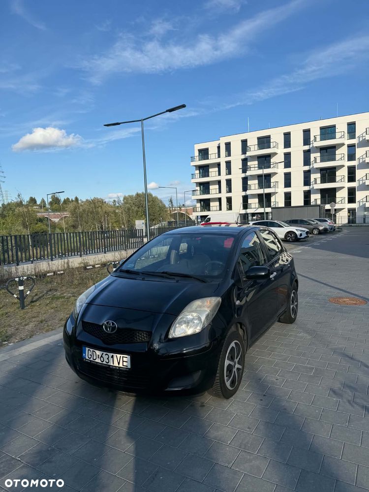 Toyota Yaris 1.0 Active - 1