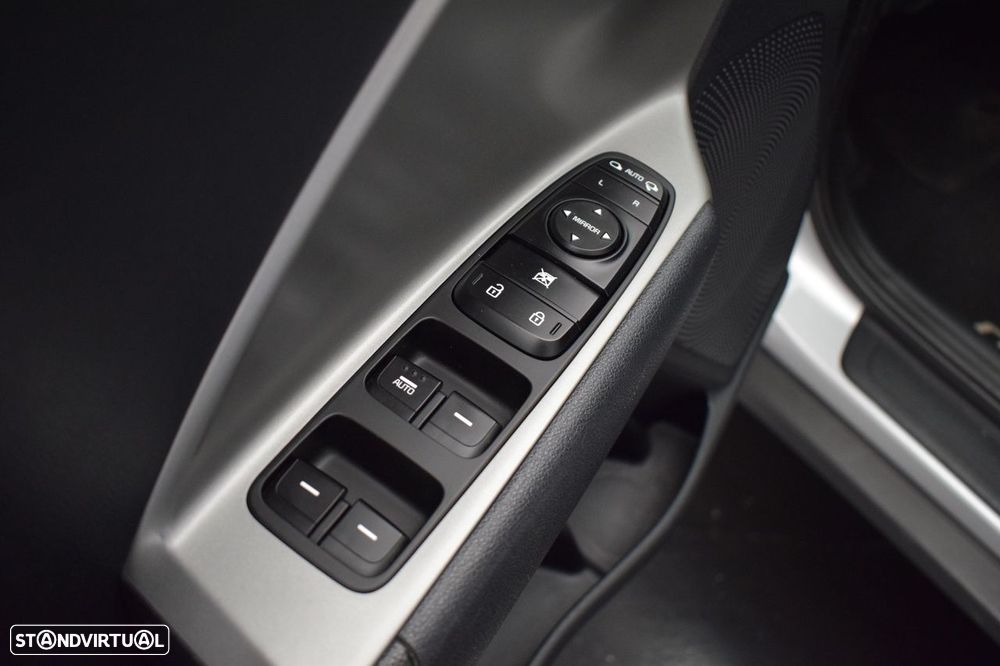 Kia Niro 1.6 GDi PHEV EX - 25