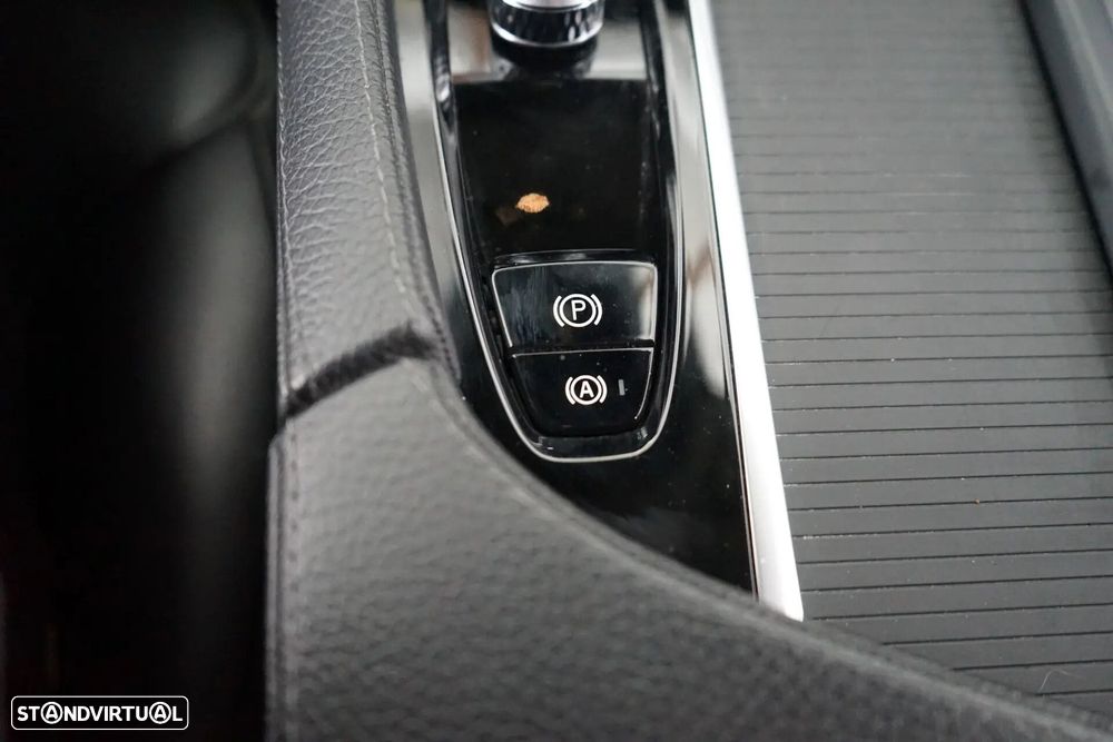 Volvo S90 2.0 D5 Momentum AWD Geartronic - 41