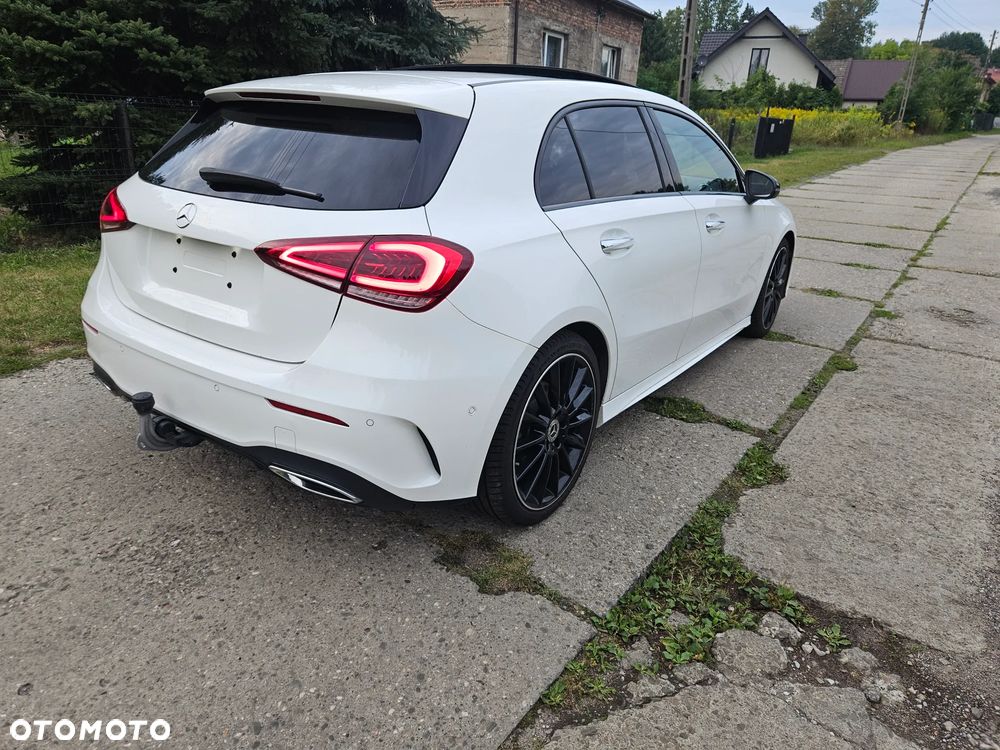 Mercedes-Benz Klasa A 250 4-Matic AMG Line 8G-DCT - 3