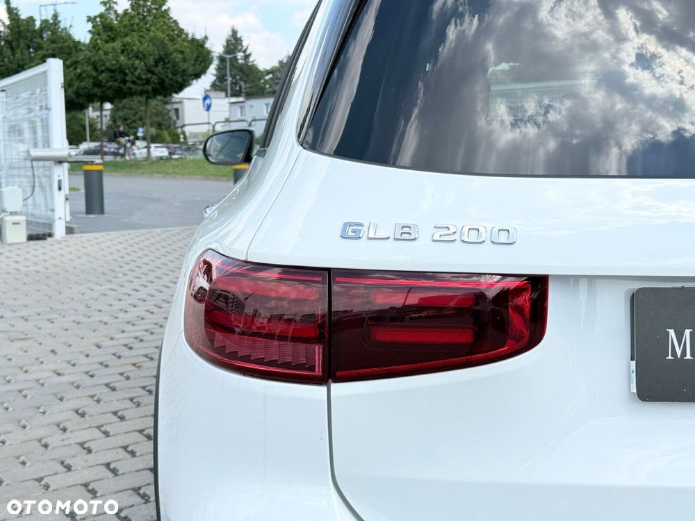 Mercedes-Benz GLB - 18