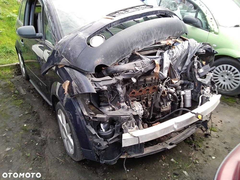 Klapa tylna AUDI A2 1,4B 00R.,drzwi,fotele,lampy.. - 6