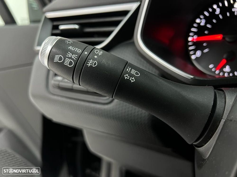 Renault Clio 1.0 TCe Limited - 16