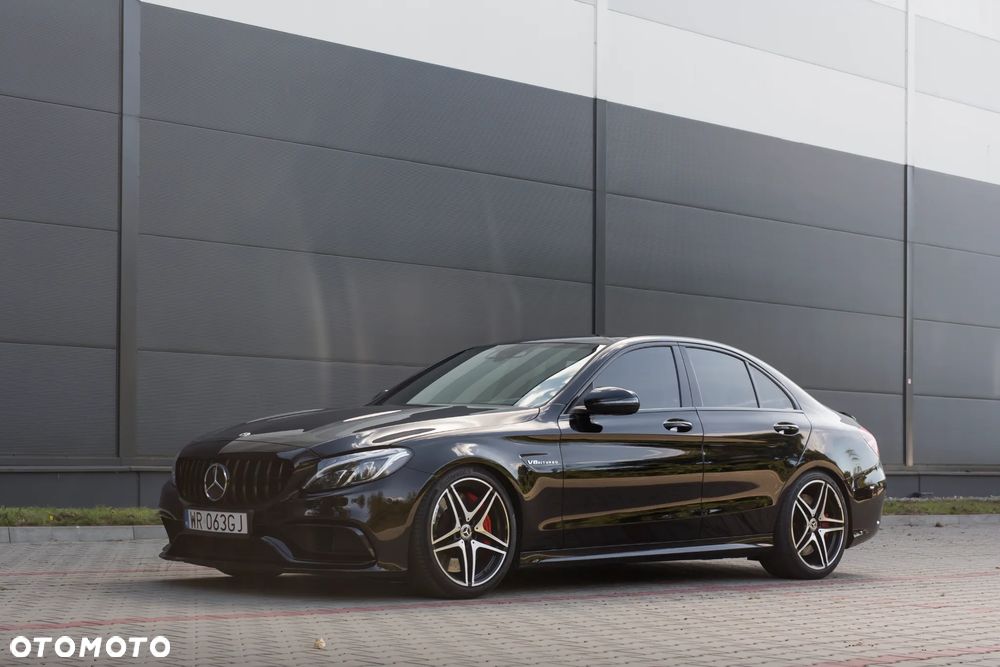 Mercedes-Benz Klasa C AMG 63 S AMG Speedshift 7G-MCT - 3