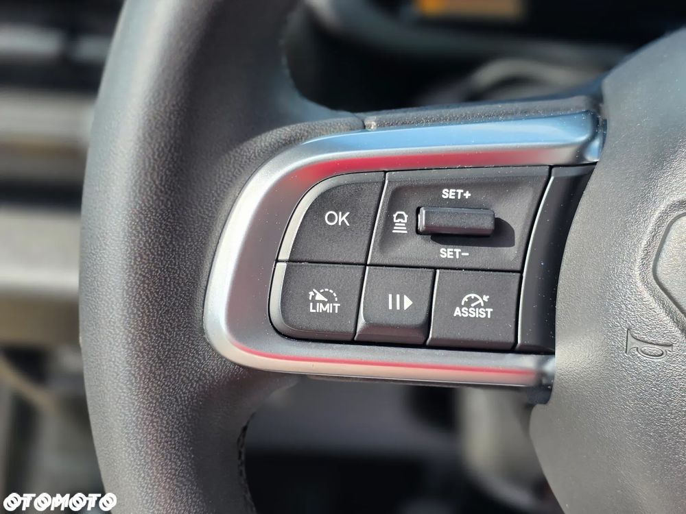 Jeep Renegade - 23