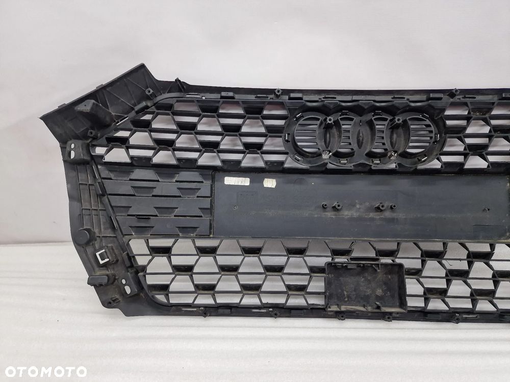 AUDI A1 II 82A 17- ATRAPA / GRILL PRZEDNI PRZÓD , NR 82A853653 / 82A853653A , NR AUKCJI GL170 - 14