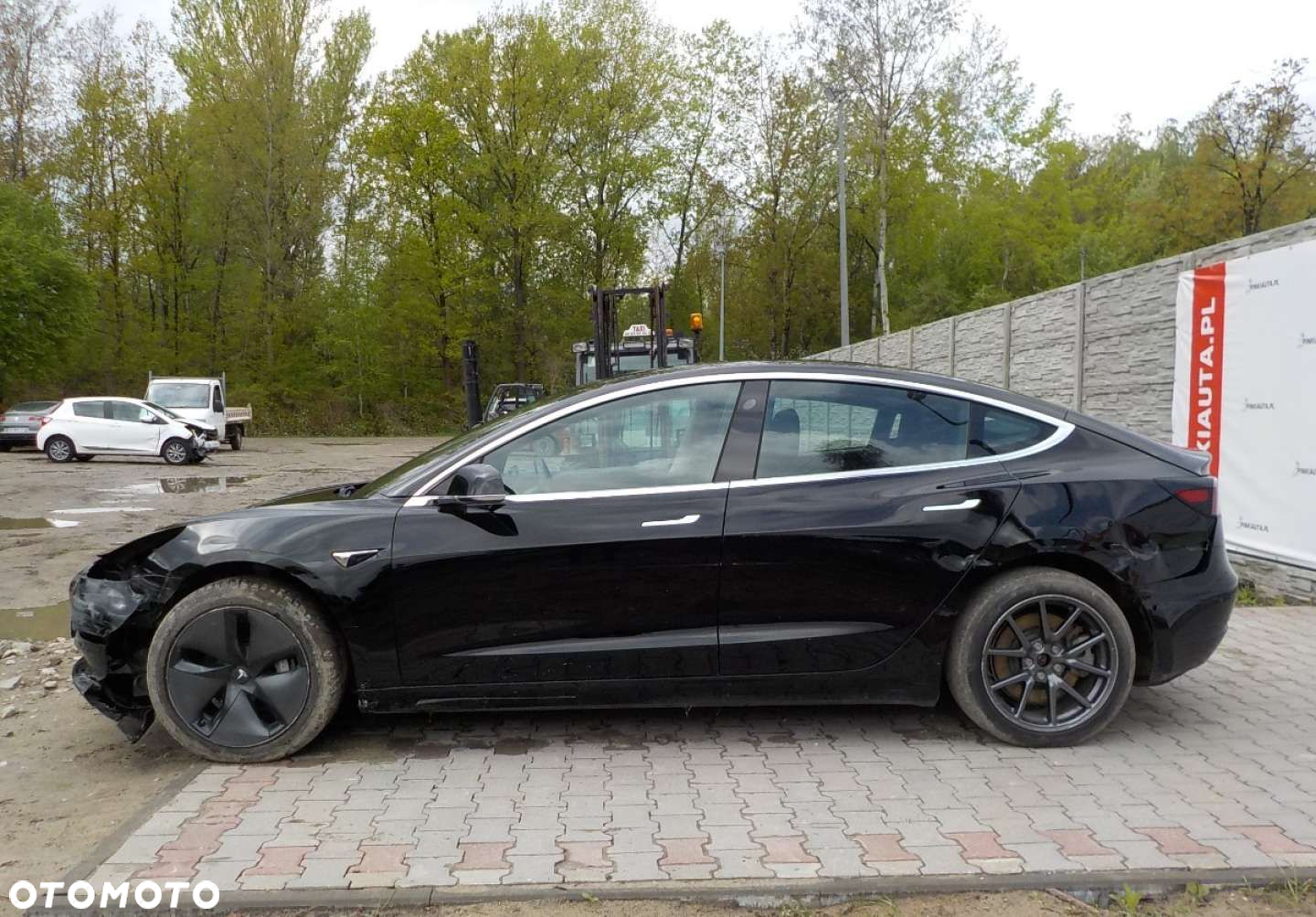 Tesla Model 3 Langstreckenbatterie Allradantrieb Dual Motor Performance - 12