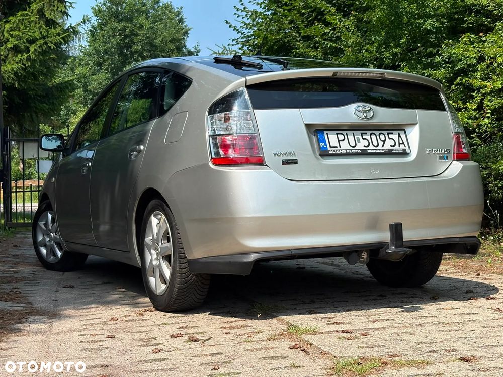 Toyota Prius - 18