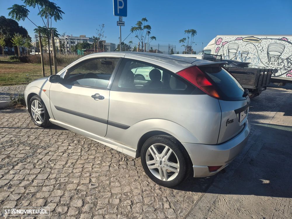 Ford Focus 1.8 TDdi Trend - 1