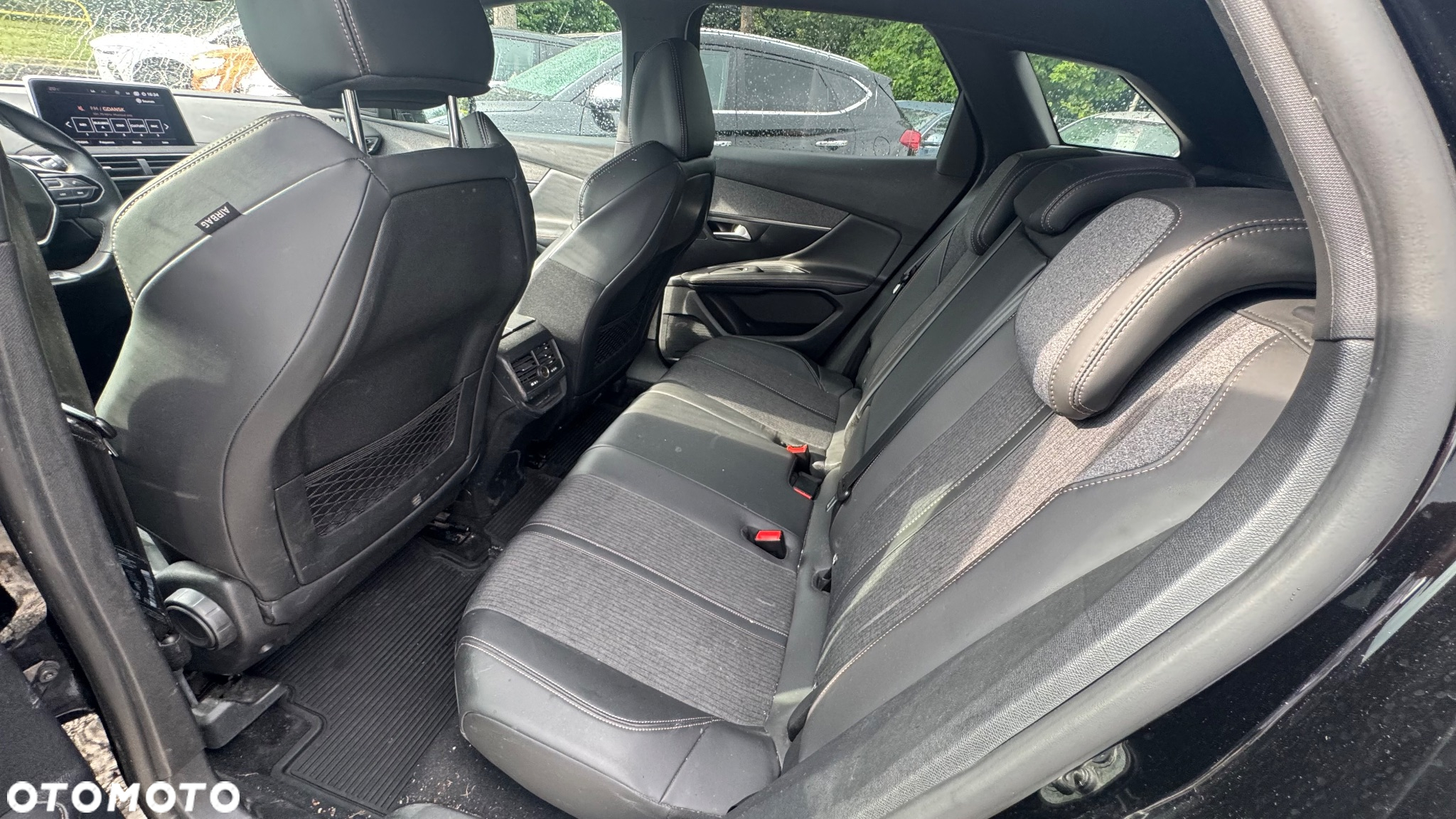 Peugeot 2008 1.2 Pure Tech Active S&S - 12