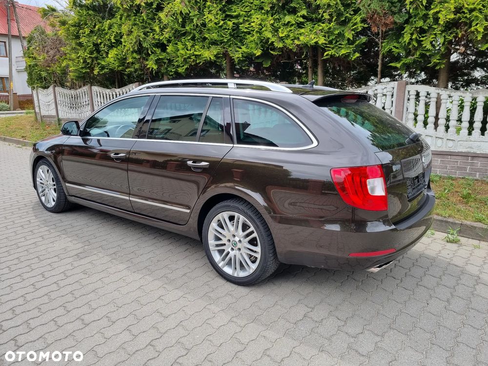 Skoda Superb 2.0 TDI Elegance DSG - 6