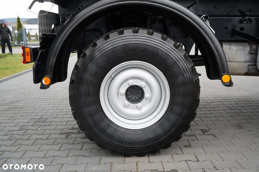 Mercedes-Benz UNIMOG  U300 / 4X4 / WYWROTKA 3 STRONNA / PŁUG / KOMUNALNY / HYDROZŁĄCZA / EPS + SPRZĘGŁO - 26