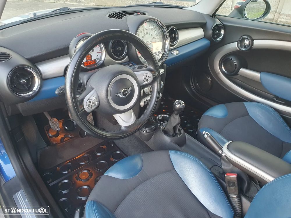 MINI 3 Portas Cooper D - 7