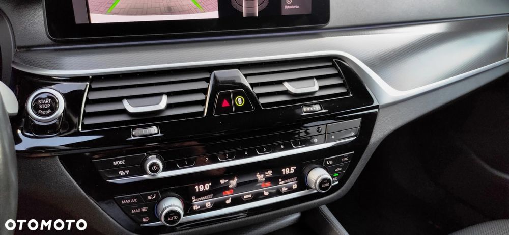 BMW Seria 5 530i mHEV M Sport sport - 17