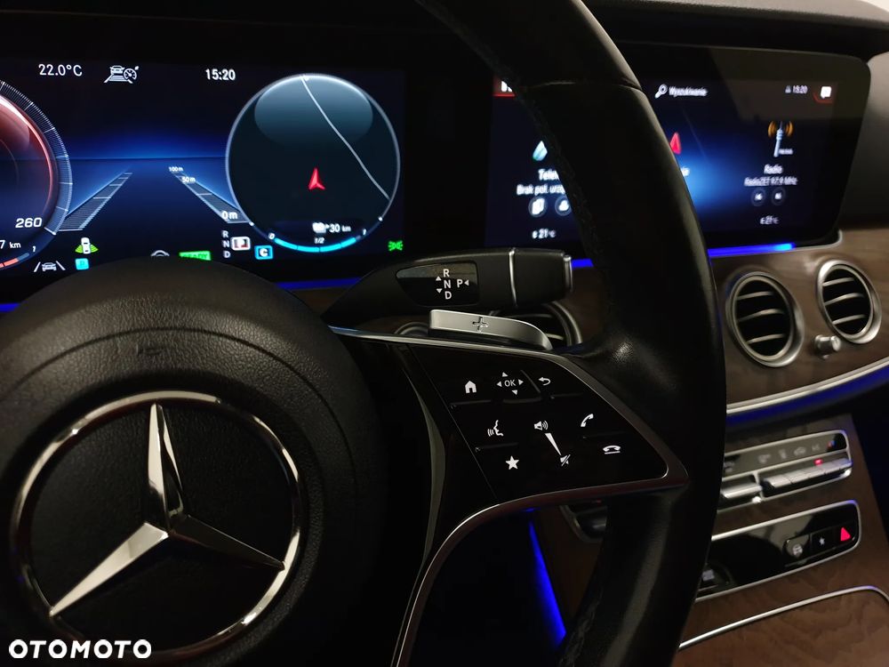 Mercedes-Benz Klasa E 300 de 4Matic 9G-TRONIC AMG Line - 12