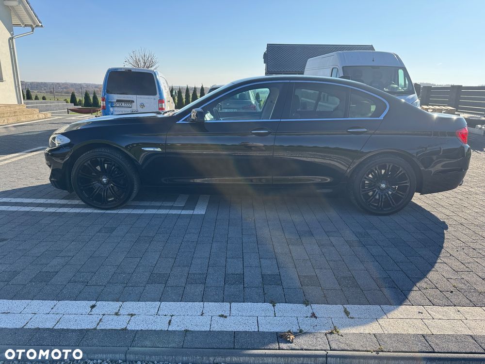 BMW Seria 5 520d Luxury Line - 14