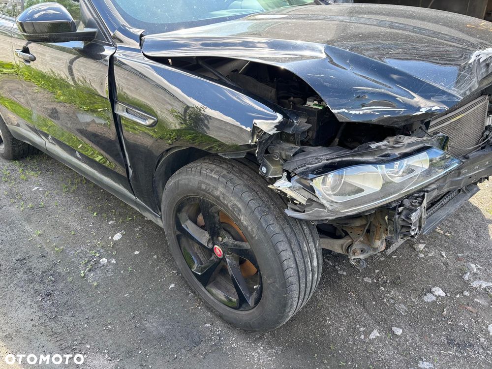 Jaguar F-Pace 20d AWD Prestige - 13