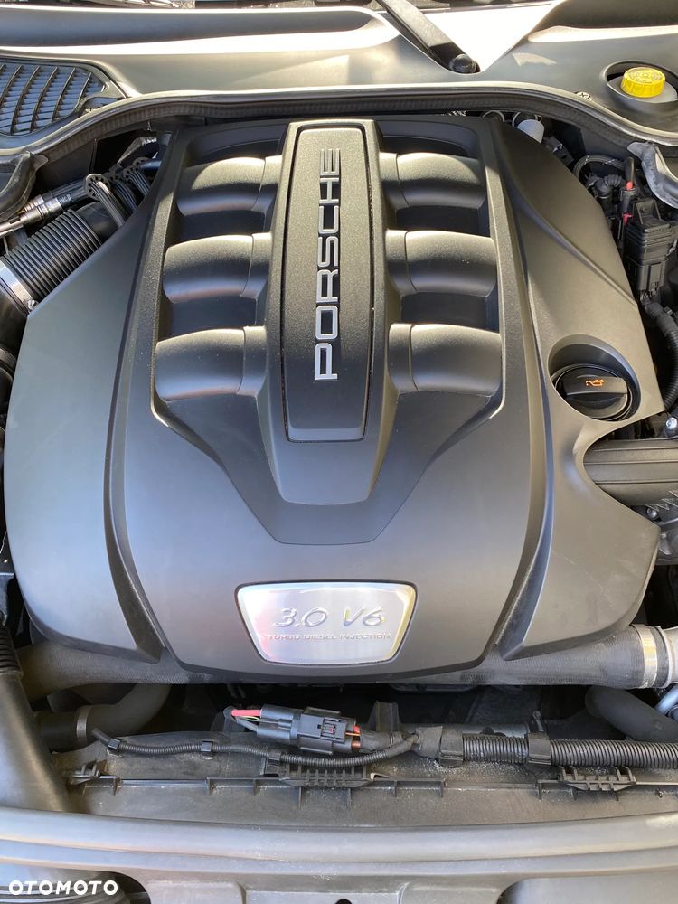 Porsche Panamera Diesel Platinum Edition - 19