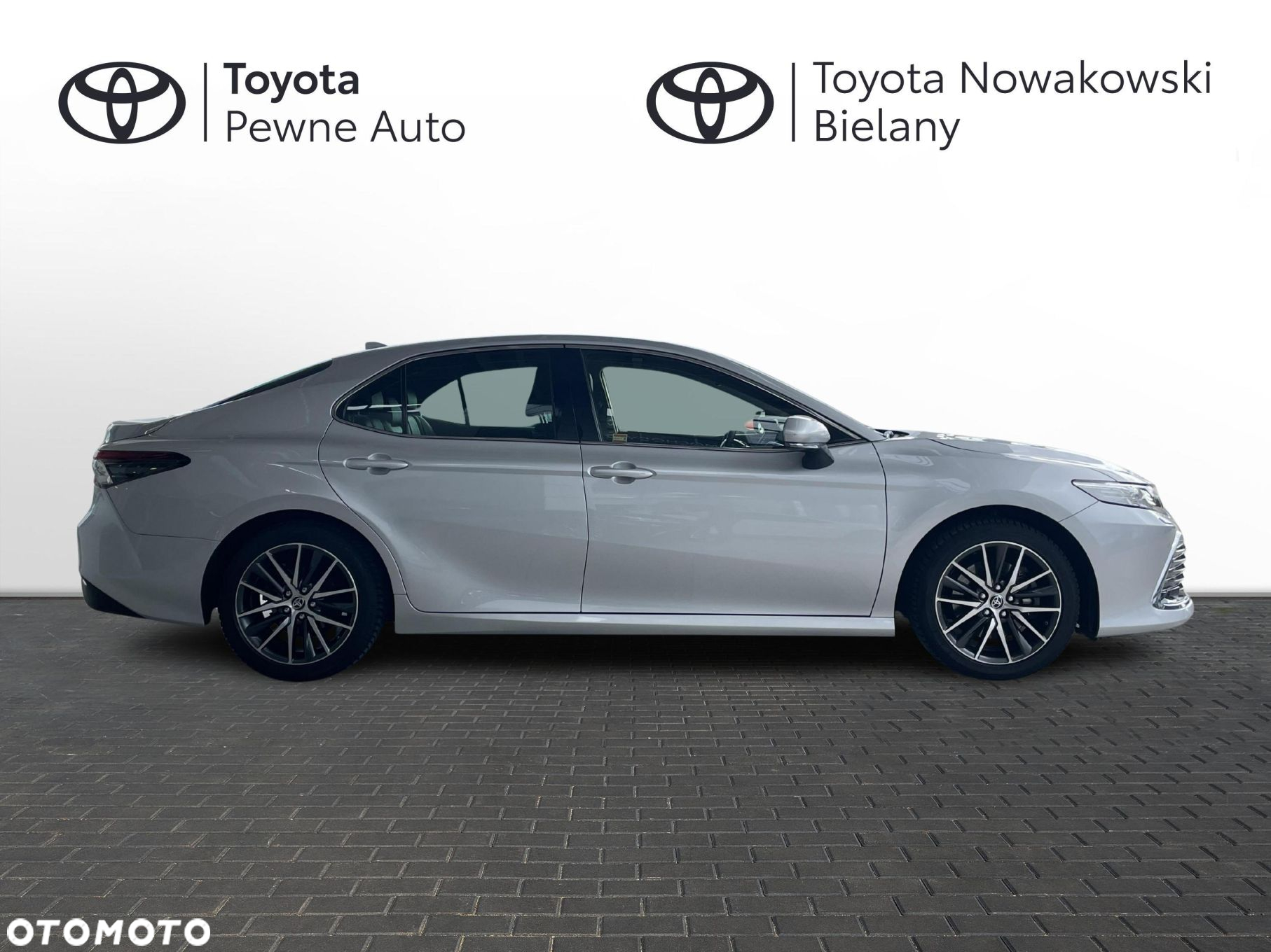 Toyota Camry - 6