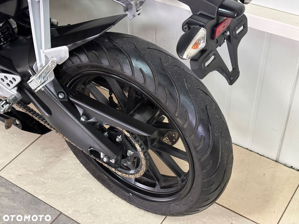 Yamaha YZF - 10