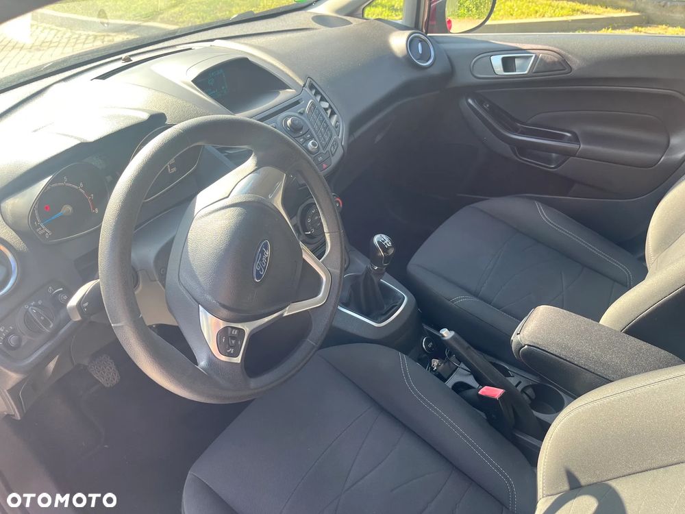 Ford Fiesta 1.0 Champions Edition - 10