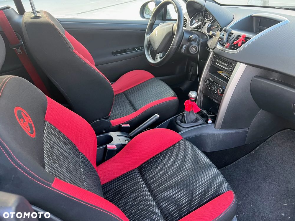 Peugeot 207 CC - 6