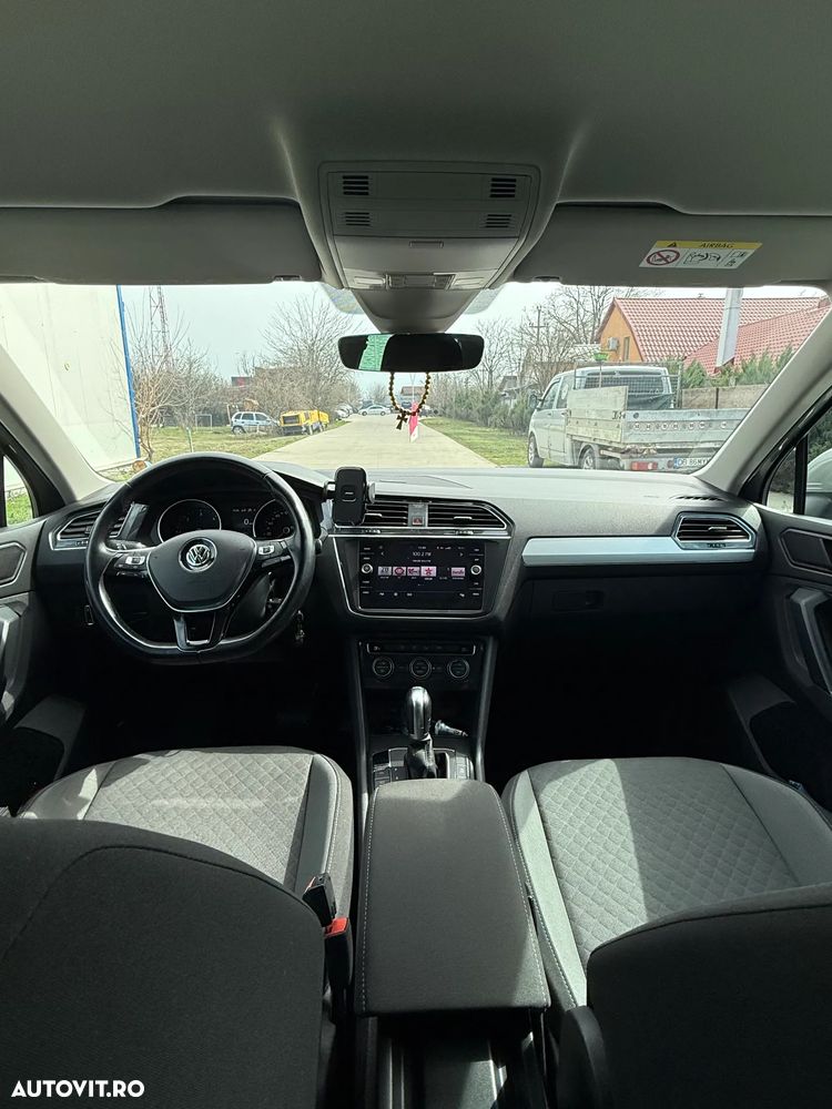 Volkswagen Tiguan - 9