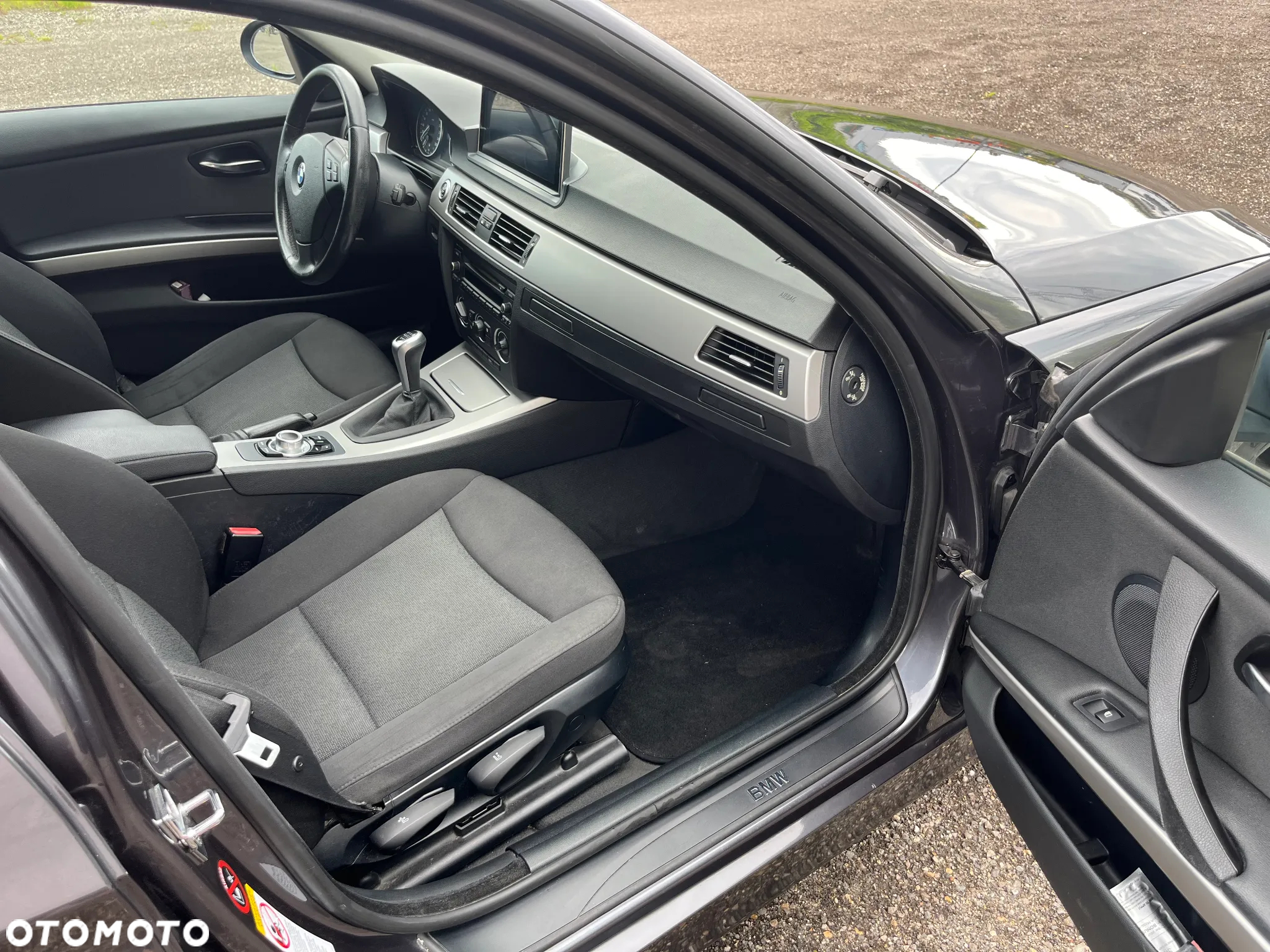 BMW Seria 3 320i - 6