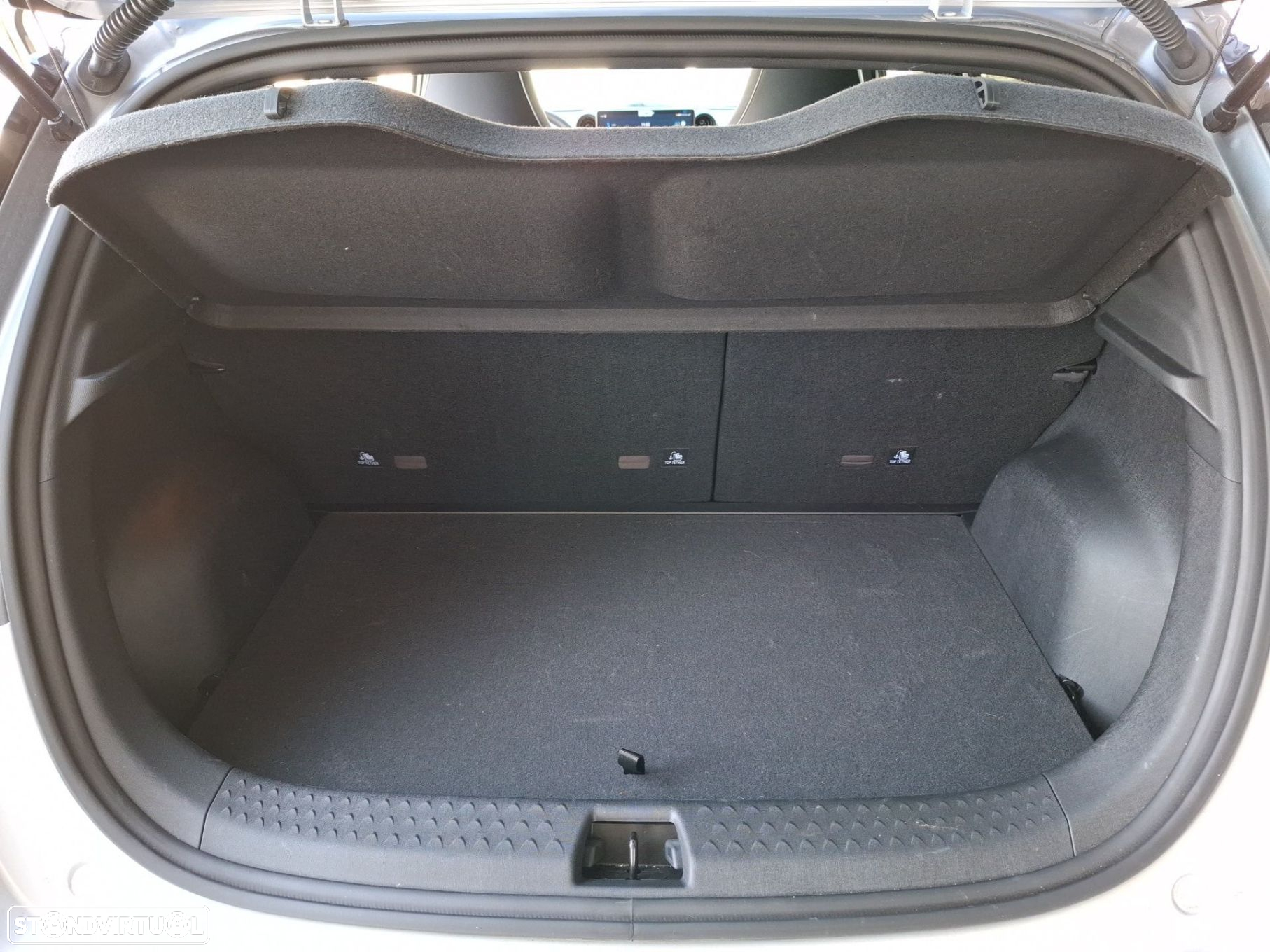 BYD Dolphin 60.4 kWh Design - 9