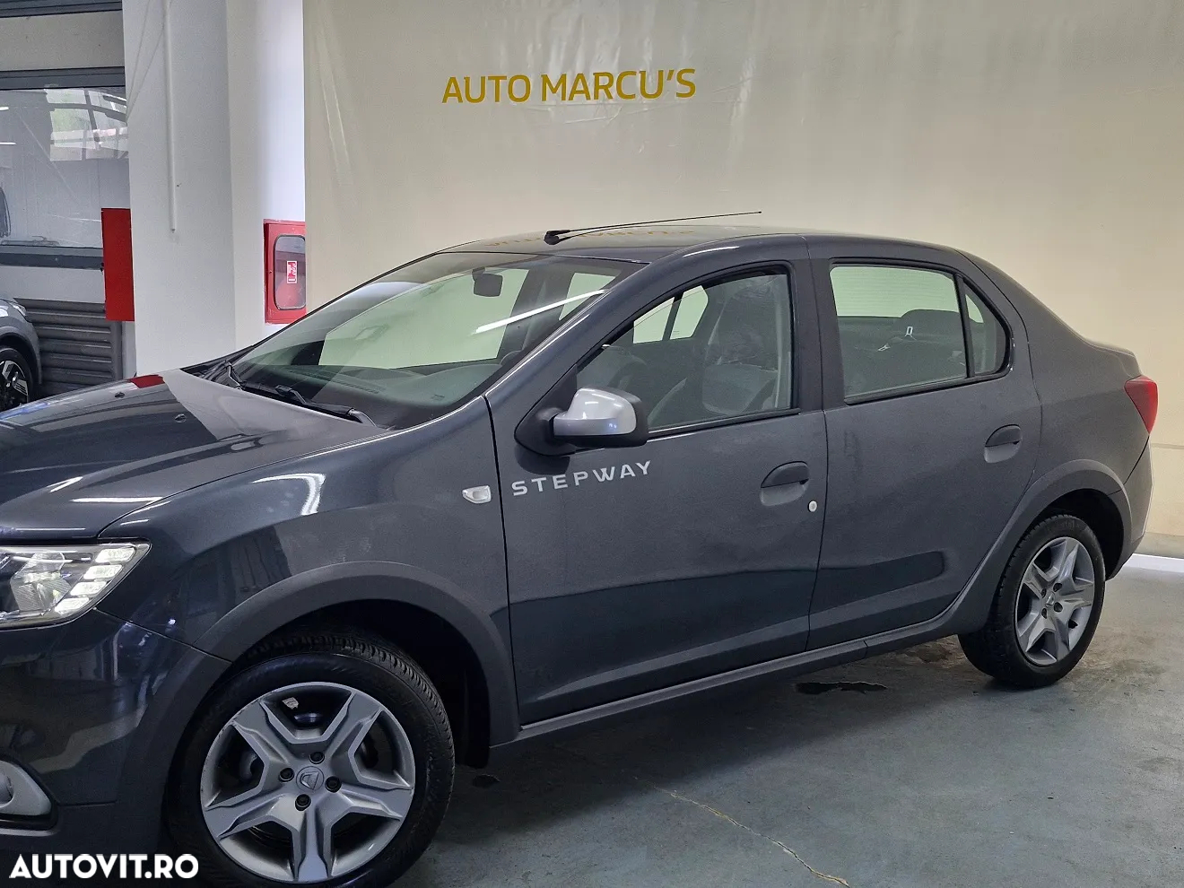 Dacia Logan Stepway 0.9 TCe - 13