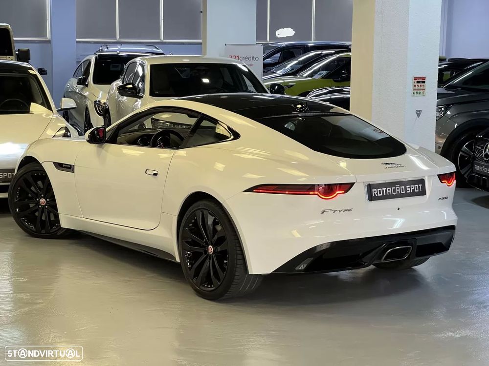 Jaguar F-Type P300 Aut. R-Dynamic Black - 12